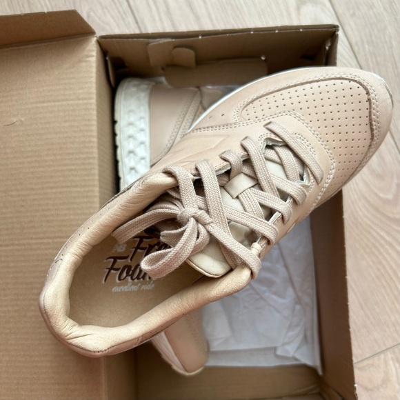 COPY - New Balance 574 Fresh Farm Runners - Picture 6 of 8